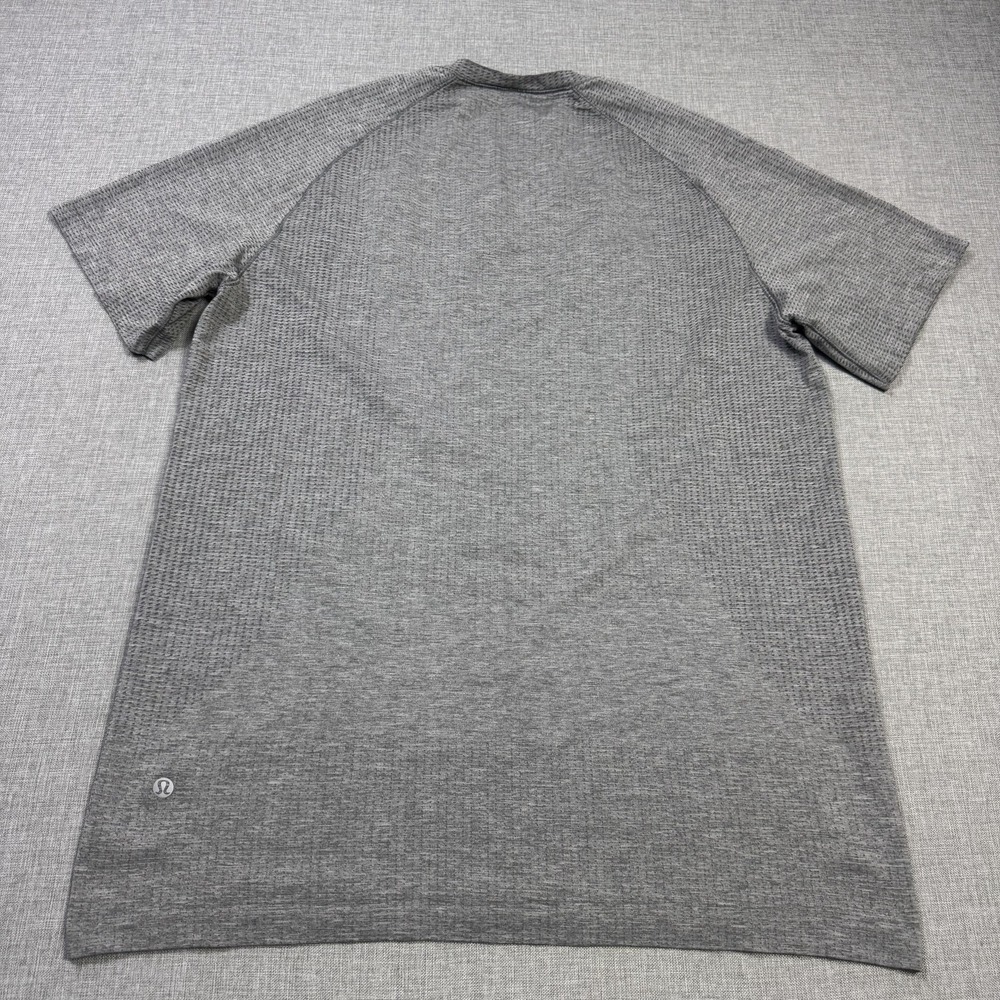Lululemon Metal Vent Tech T-Shirt Mens Large Gray Training Short Sleeve Crewneck - Picture 10 of 10